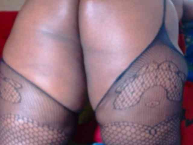 HOTCHOCLATEAMY webcam