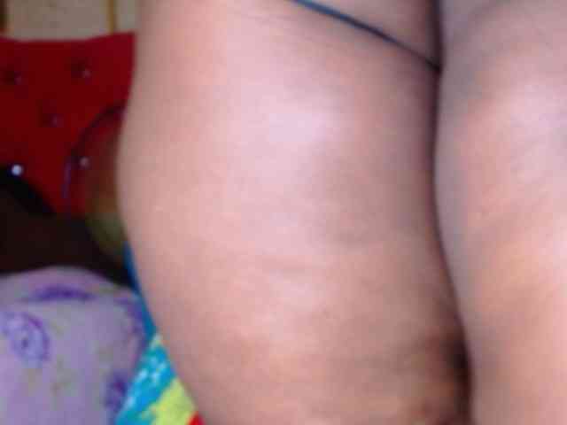 HOTCHOCLATEAMY webcam