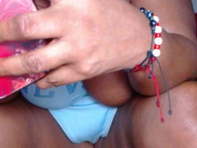 katysquirtwild webcam