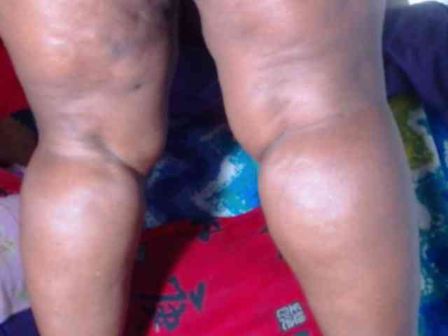 HOTCHOCLATEAMY webcam