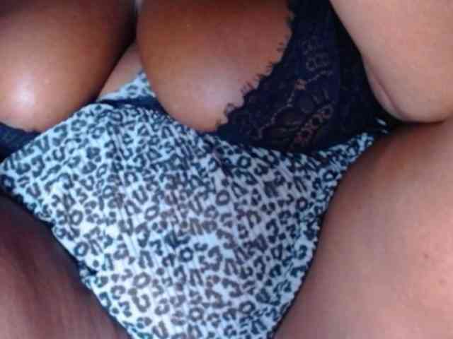 hotchocolatemia webcam