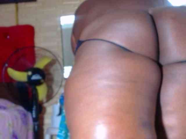 HOTCHOCLATEAMY webcam