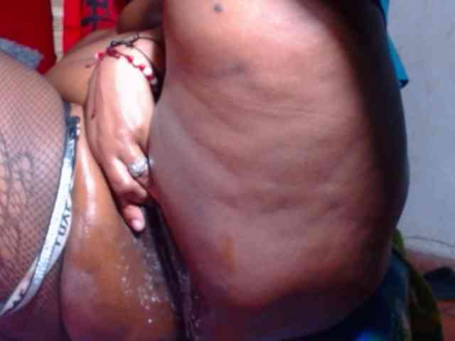 hotchocolatemia webcam