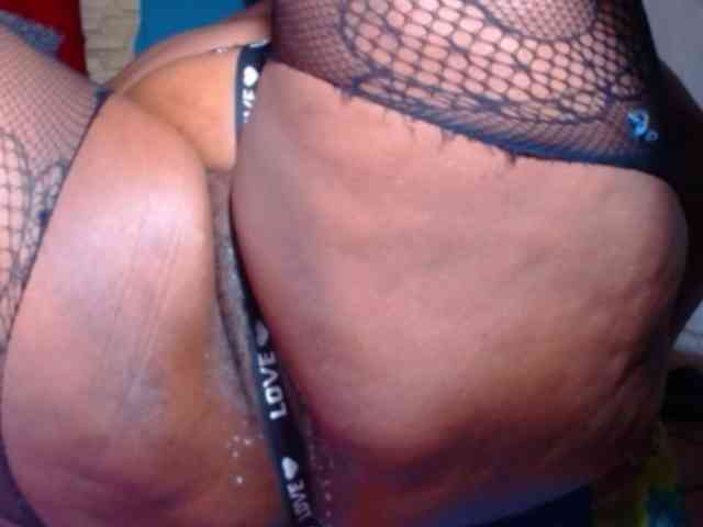 hotchocolatemia webcam