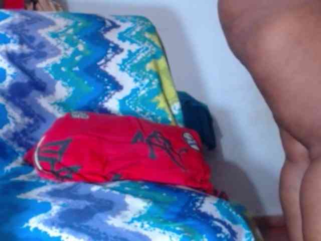 HOTCHOCLATEAMY webcam