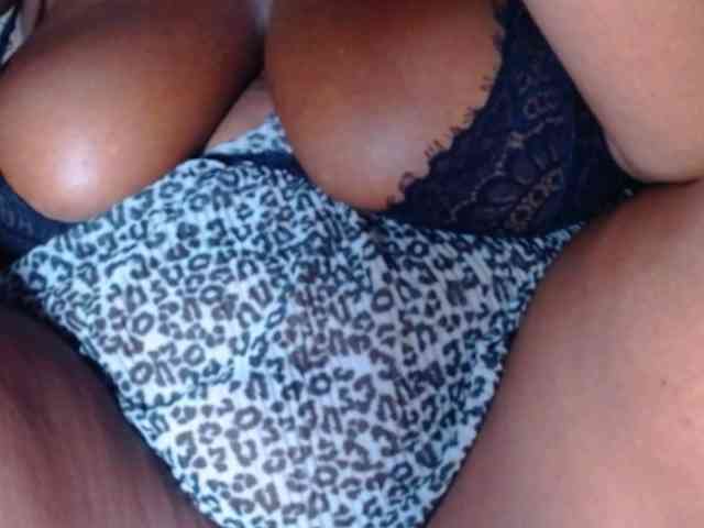 hotchocolatemia webcam