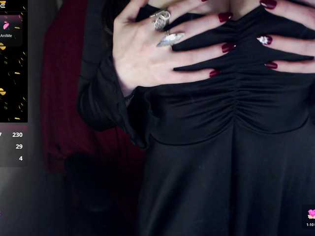 MiaGrace's BongaCams show and profile