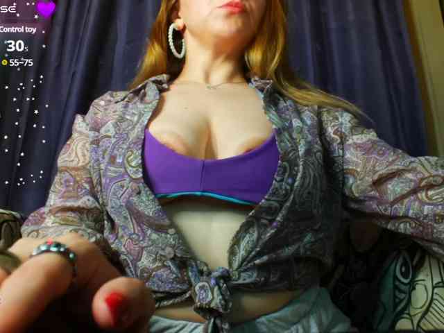 MiaGrace webcam
