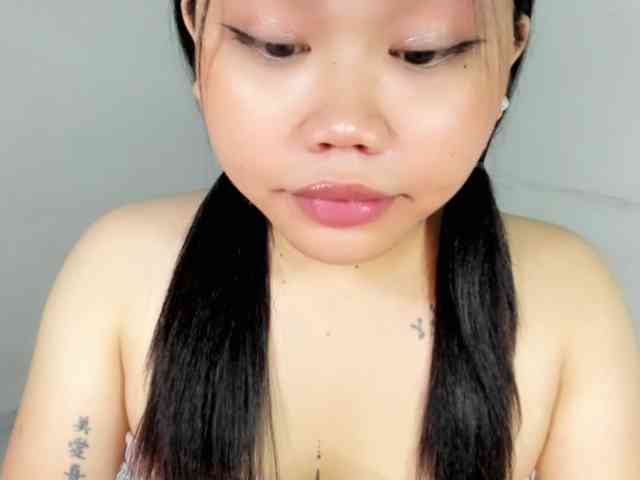 HeavenlyAshleyxx Live Webcam on BongaCams