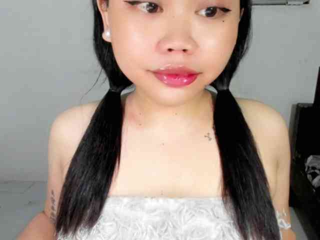 HeavenlyAshleyxx Live Webcam on BongaCams