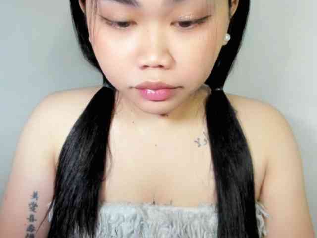 HeavenlyAshleyxx Live Webcam on BongaCams