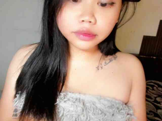 HeavenlyAshleyxx Live Webcam on BongaCams