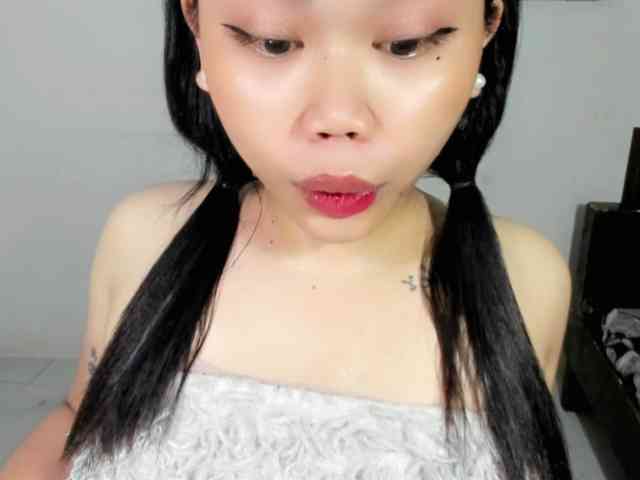 HeavenlyAshleyxx Live Webcam on BongaCams