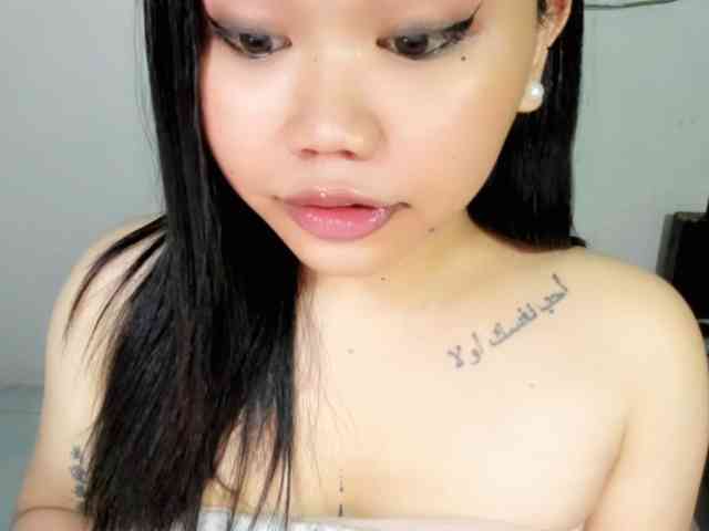 HeavenlyAshleyxx Live Webcam on BongaCams