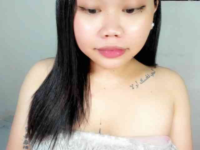 HeavenlyAshleyxx Live Webcam on BongaCams