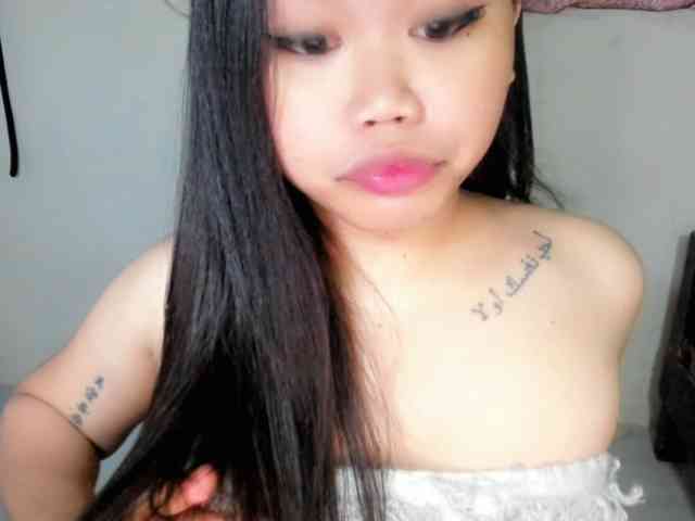 HeavenlyAshleyxx Live Webcam on BongaCams