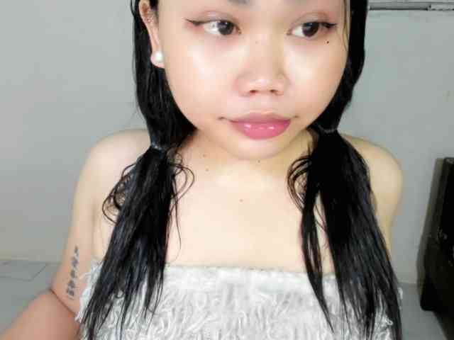 HeavenlyAshleyxx Live Webcam on BongaCams