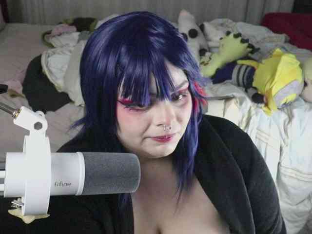 SweetSuika webcam