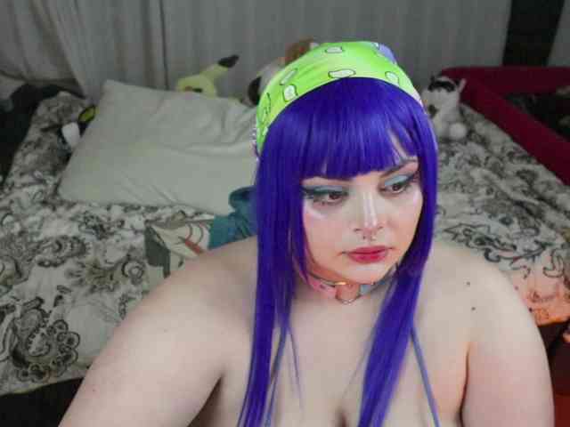SweetSuika webcam