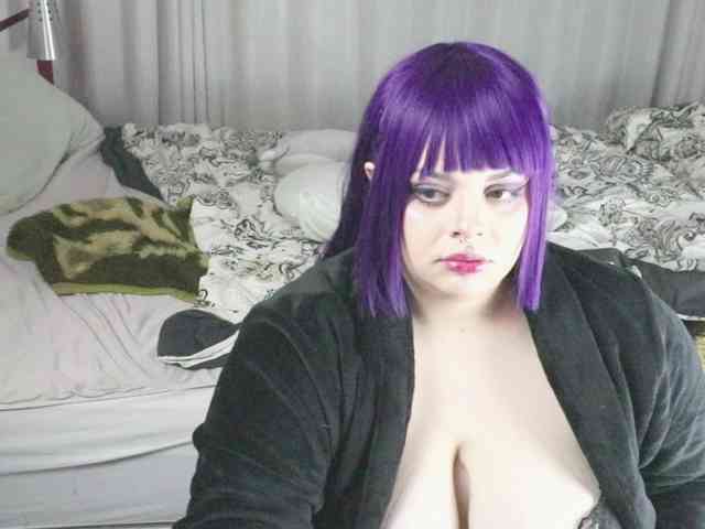 SweetSuika webcam