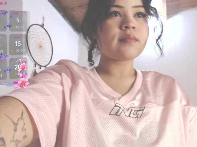 Amara18 webcam bongacams model stream image