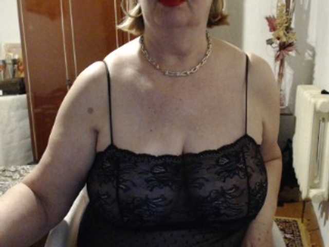 Secretfox's BongaCams show and profile