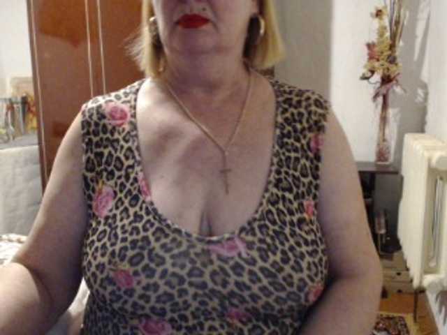 Secretfox's BongaCams show and profile