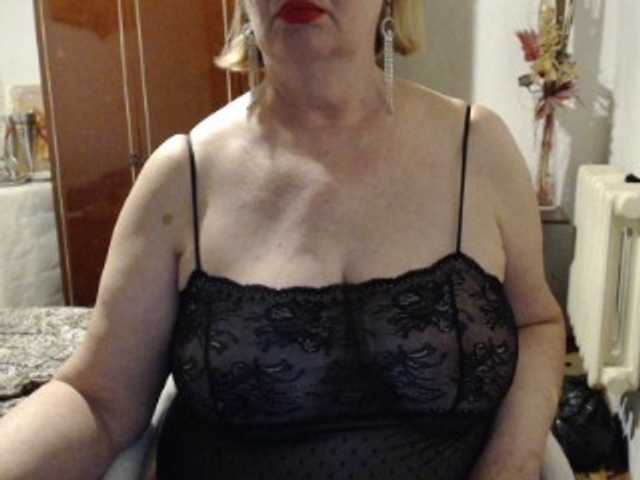 Secretfox's BongaCams show and profile