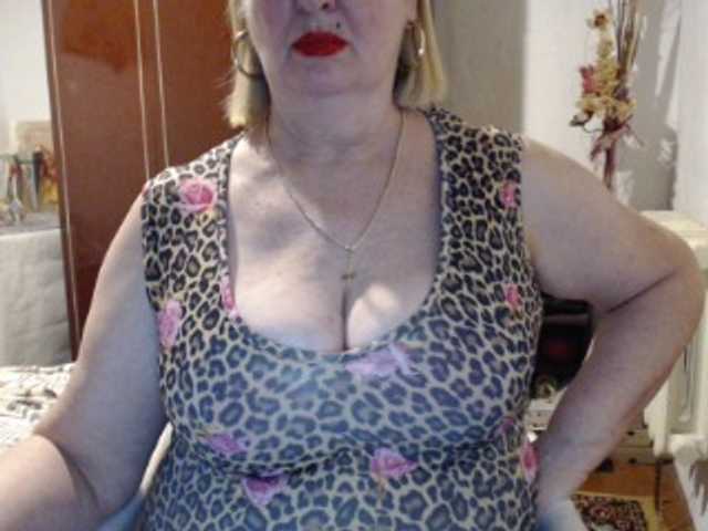 Secretfox's BongaCams show and profile