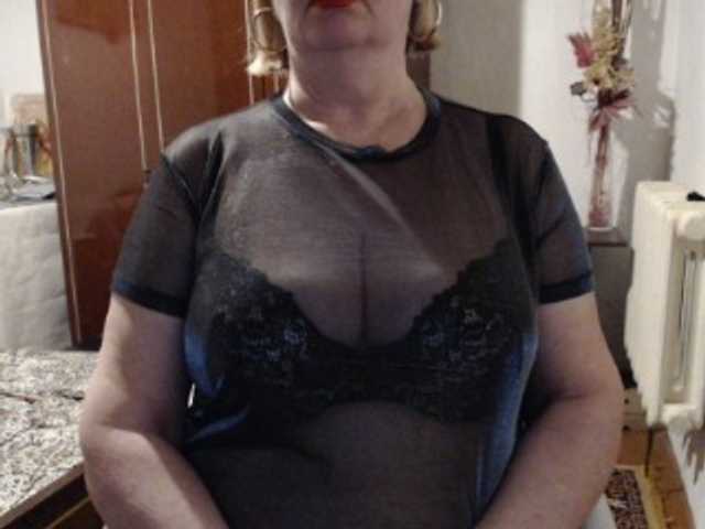 Secretfox's BongaCams show and profile