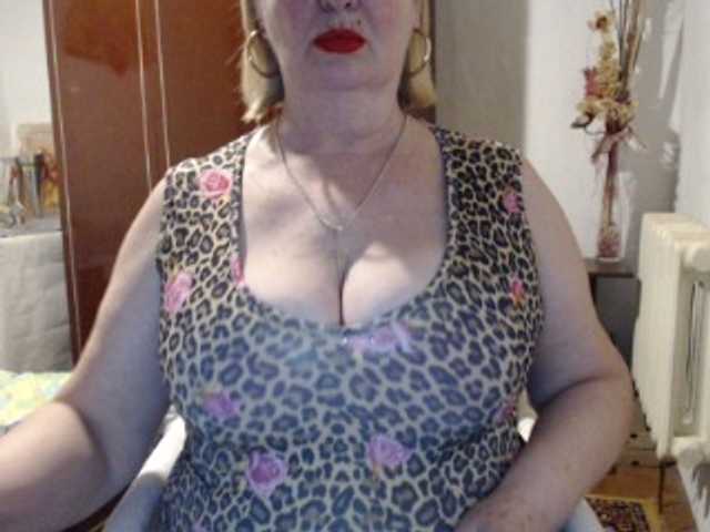 Secretfox's BongaCams show and profile