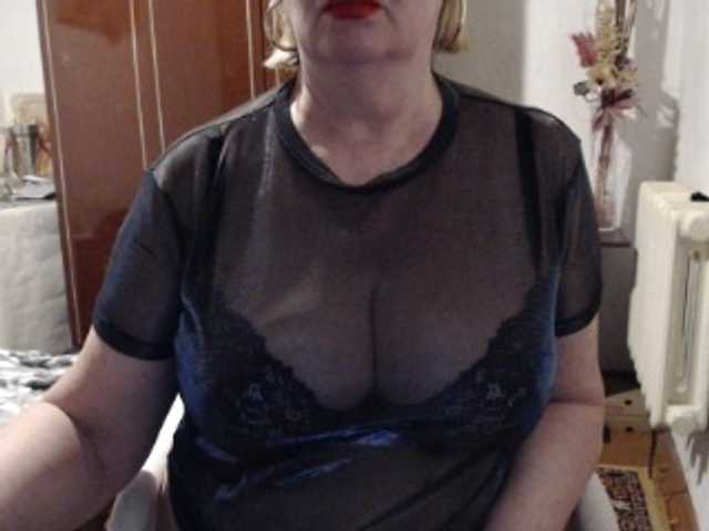 Secretfox's BongaCams show and profile