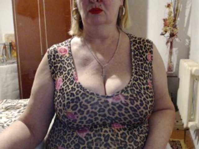 Secretfox's BongaCams show and profile