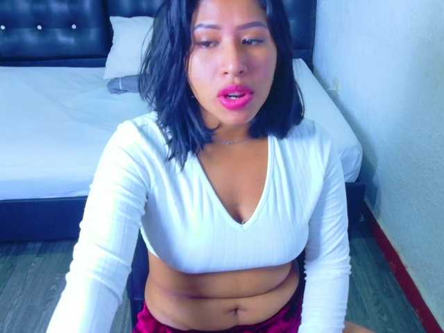 tiny-veronica's BongaCams show and profile