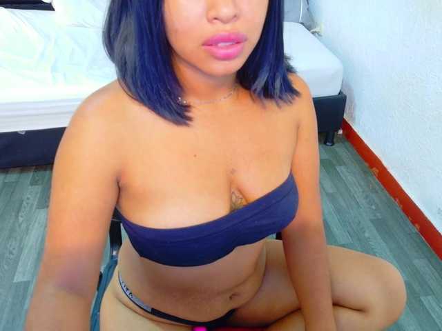 tiny-veronica's BongaCams show and profile