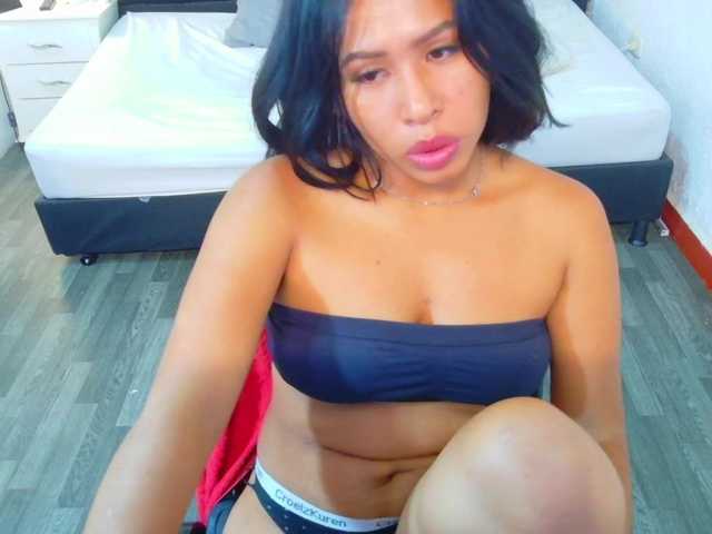 tiny-veronica's BongaCams show and profile