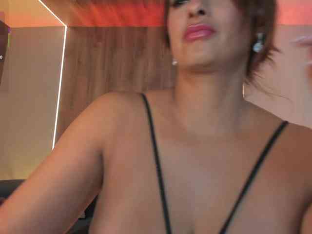 SofiaReyes1 SofiaReyes1