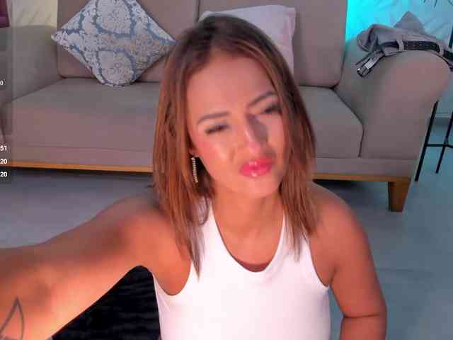 SofiaReyes1 webcam