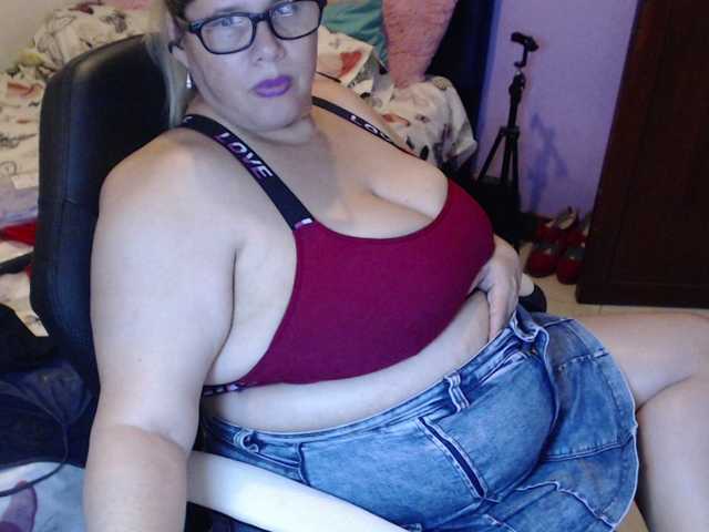 ElizabethTaylor8's BongaCams show and profile