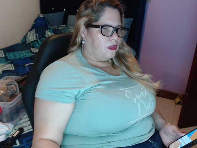 ElizabethTaylor8's BongaCams show and profile