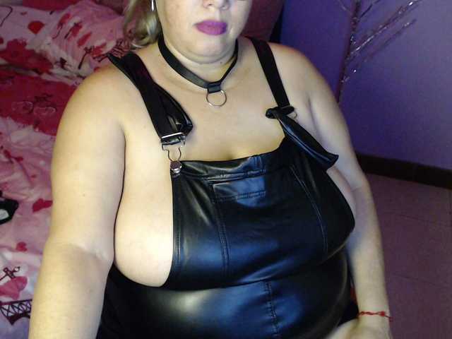 ElizabethTaylor8 from BongaCams is Freechat