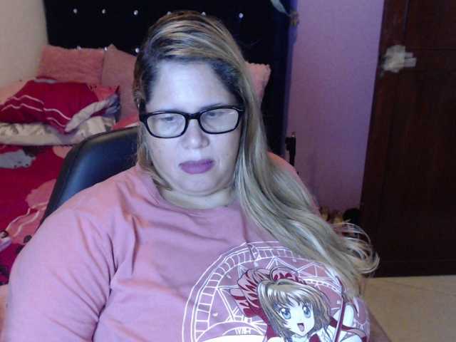 ElizabethTaylor8's BongaCams show and profile