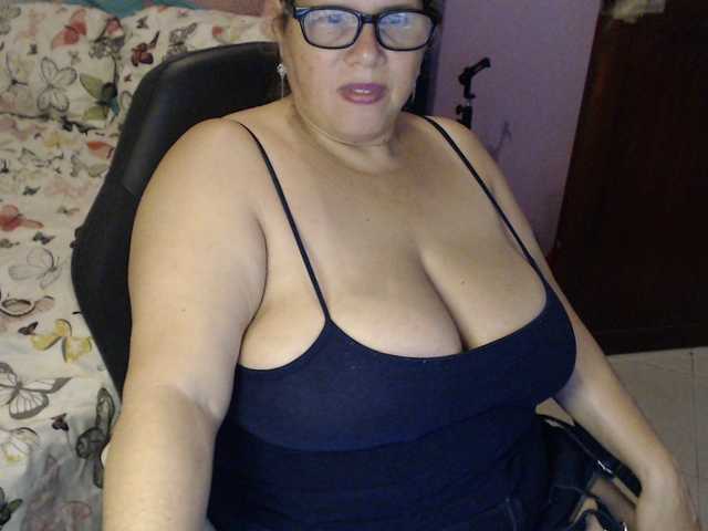 ElizabethTaylor8's BongaCams show and profile