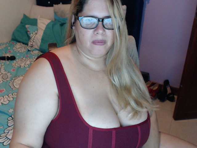 ElizabethTaylor8's BongaCams show and profile