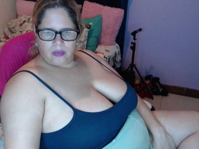 ElizabethTaylor8's BongaCams show and profile