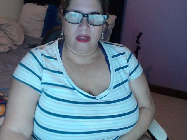 ElizabethTaylor8's BongaCams show and profile