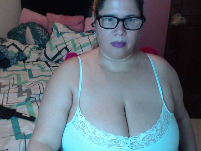 ElizabethTaylor8's BongaCams show and profile