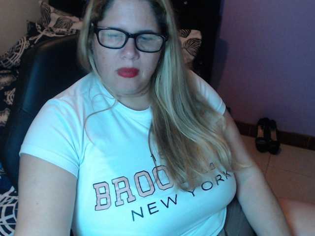 ElizabethTaylor8 from BongaCams is Freechat