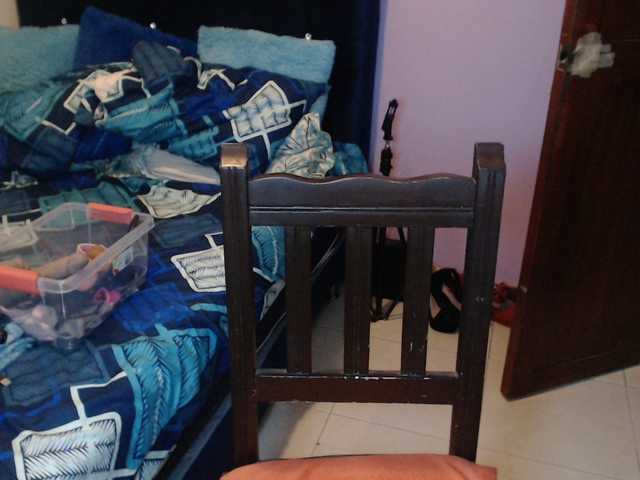 ElizabethTaylor8's BongaCams show and profile