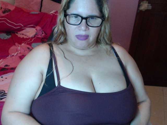 ElizabethTaylor8's BongaCams show and profile